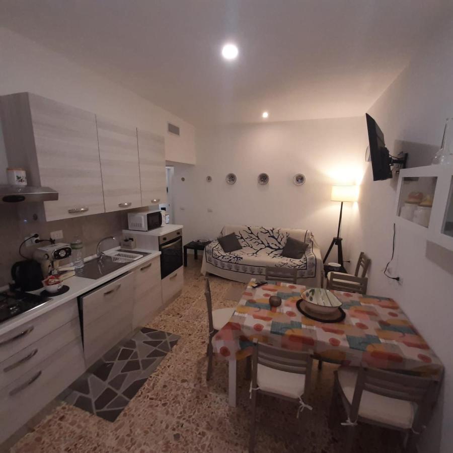 La Strelizia Apartment Alghero Bagian luar foto